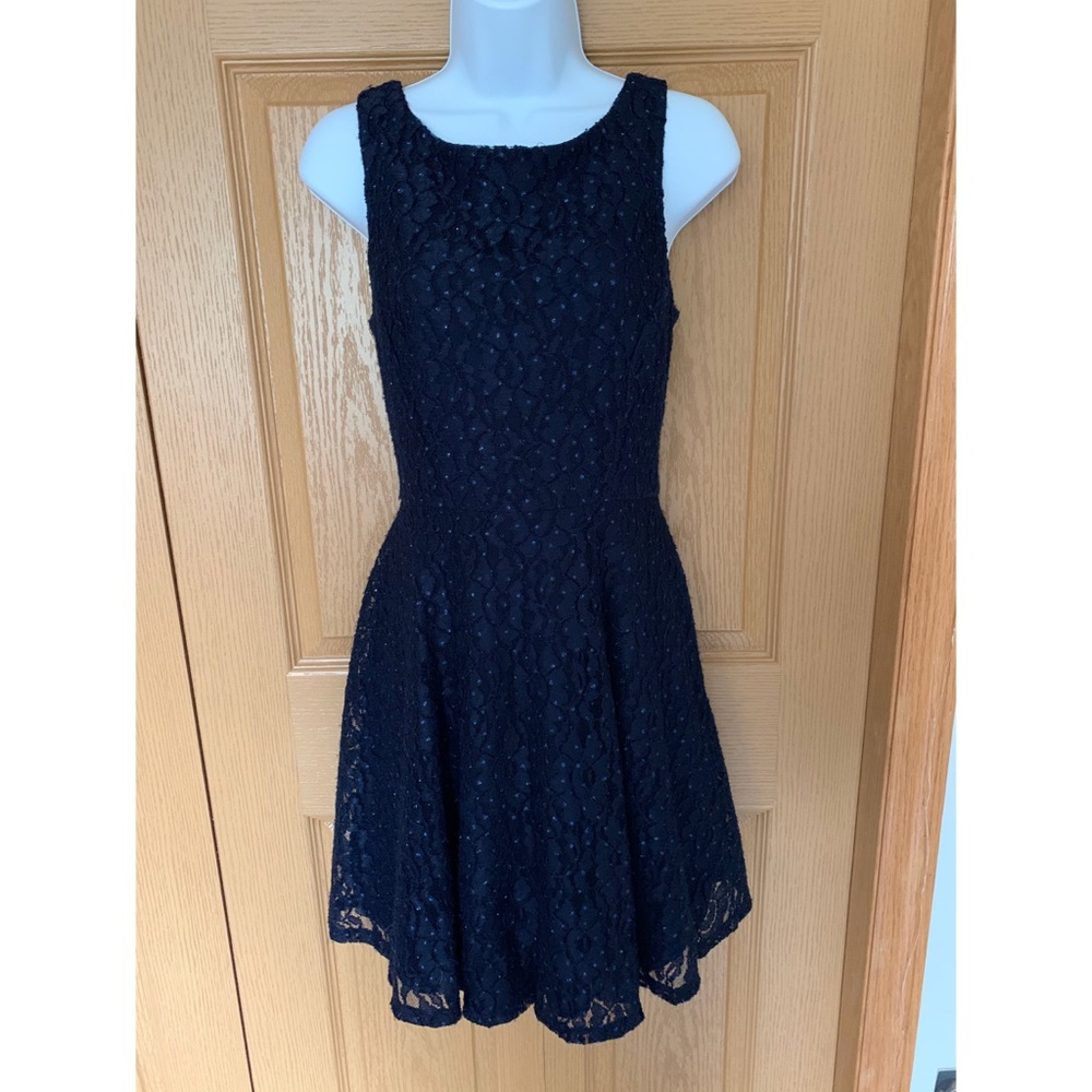 Speechless navy lace dress